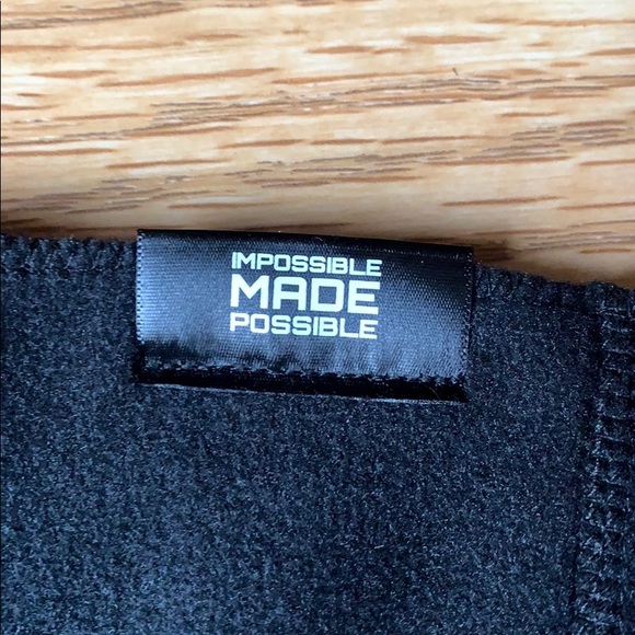 Authentic Supreme Black Polartec Scarf FW18 - Picture 6 of 7